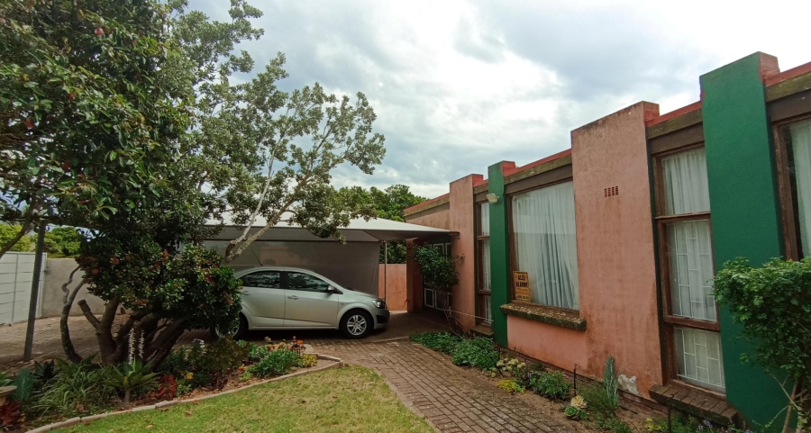 3 Bedroom Property for Sale in Vredenburg Western Cape